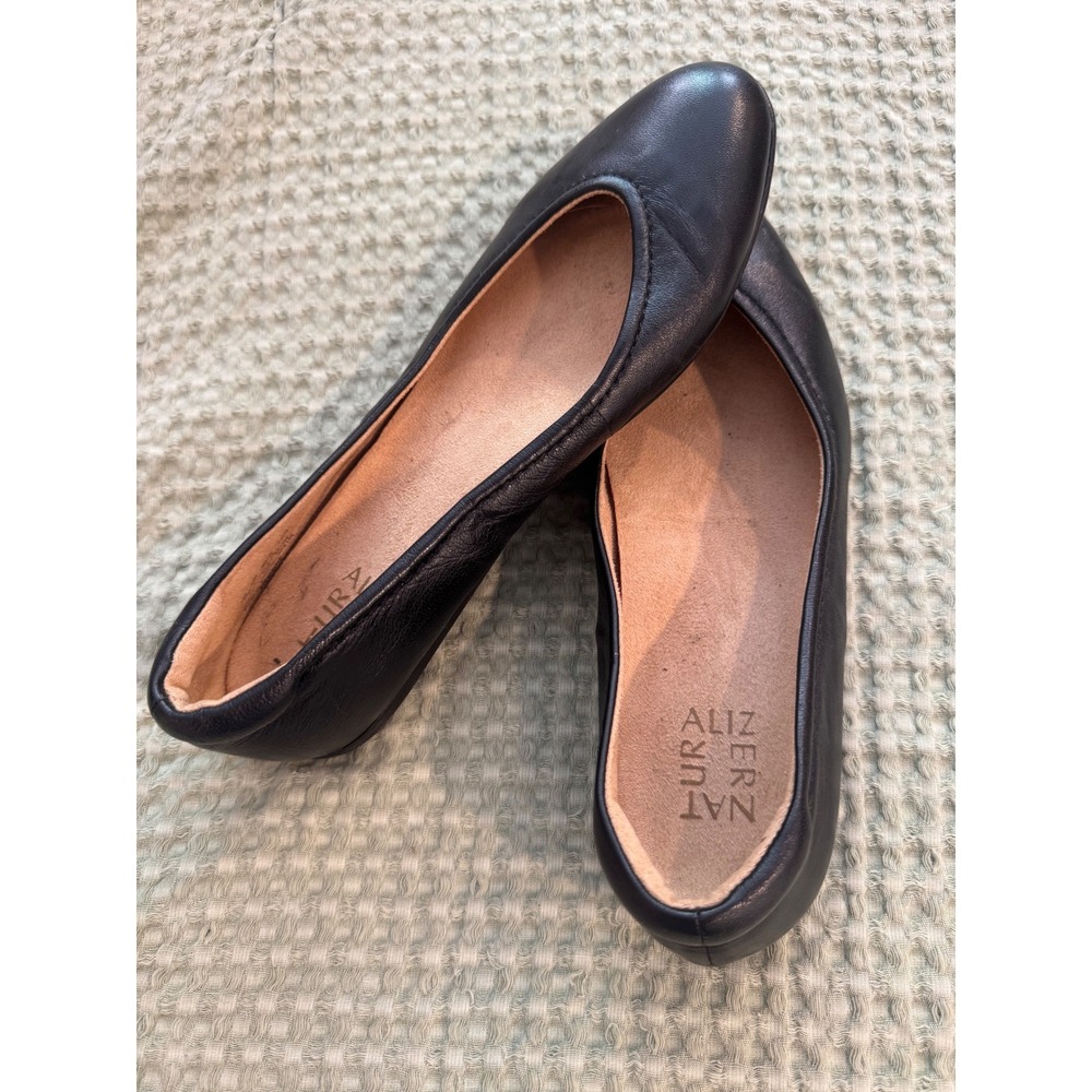 Naturalizer Women Black Leather Ballet Flats Round Toe Slip On Shoes Size 9.5 M